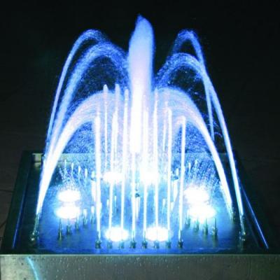 Светомузыкальный фонтан квадратной формы 720х720х320