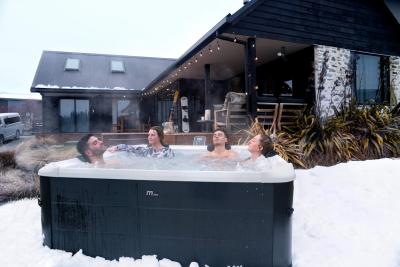 СПА-бассейн 180х180х65см "Oslo Aero Plus", квадратный,  гидромассаж, аэромассаж.(4 коробки A.B.C.D)