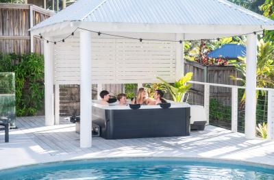 СПА-бассейн 180х180х65см "Oslo Aero Plus", квадратный,  гидромассаж, аэромассаж.(4 коробки A.B.C.D)